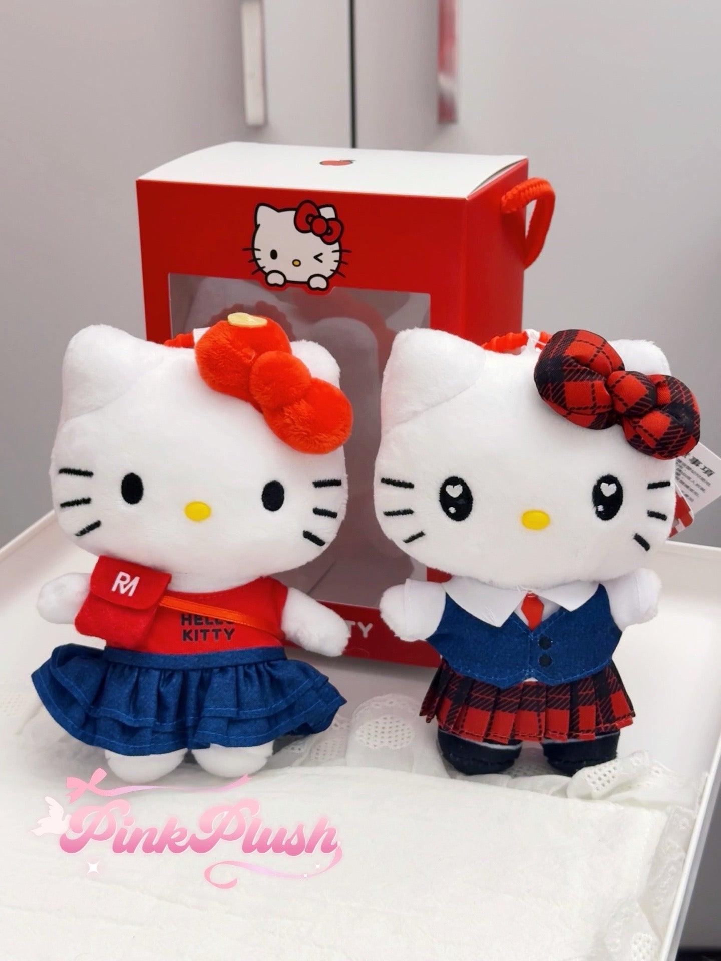 SANRIO x Robinmay Hello Kitty Plush Keychain – Taiwan Collaboration Edition