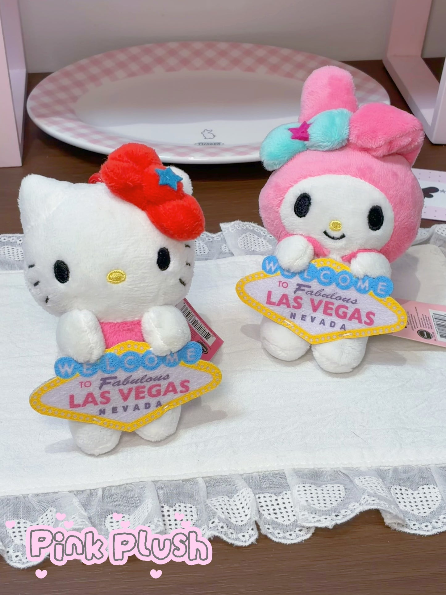 SANRIO Las Vegas Plush Keychain – U.S. Regional Exclusive